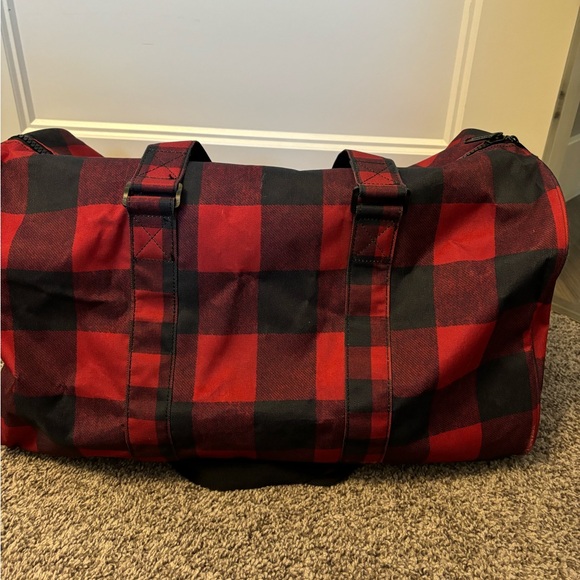 Herschel Duffel Bag & Toiletry Case - Picture 4 of 7